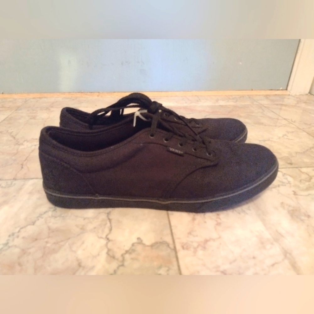 New Vans black size 11